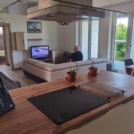 Sunset House Piestany Cervena Veza Appartement Banka Buitenkant foto