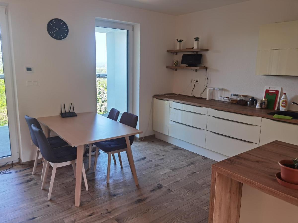 Sunset House Piestany Cervena Veza Appartement Banka Buitenkant foto