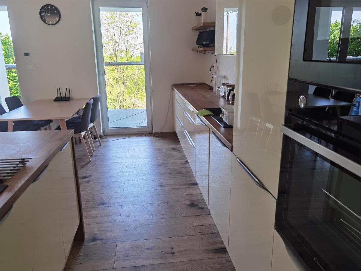 Sunset House Piestany Cervena Veza Appartement Banka Buitenkant foto