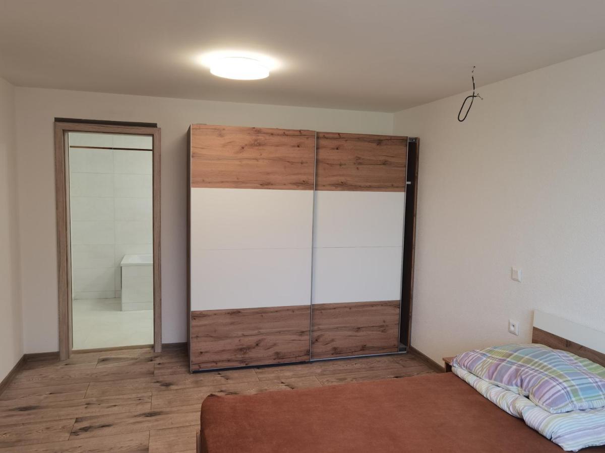 Sunset House Piestany Cervena Veza Appartement Banka Buitenkant foto