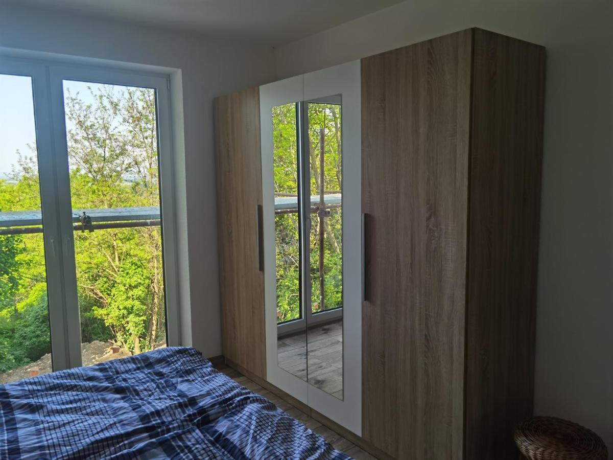 Sunset House Piestany Cervena Veza Appartement Banka Buitenkant foto