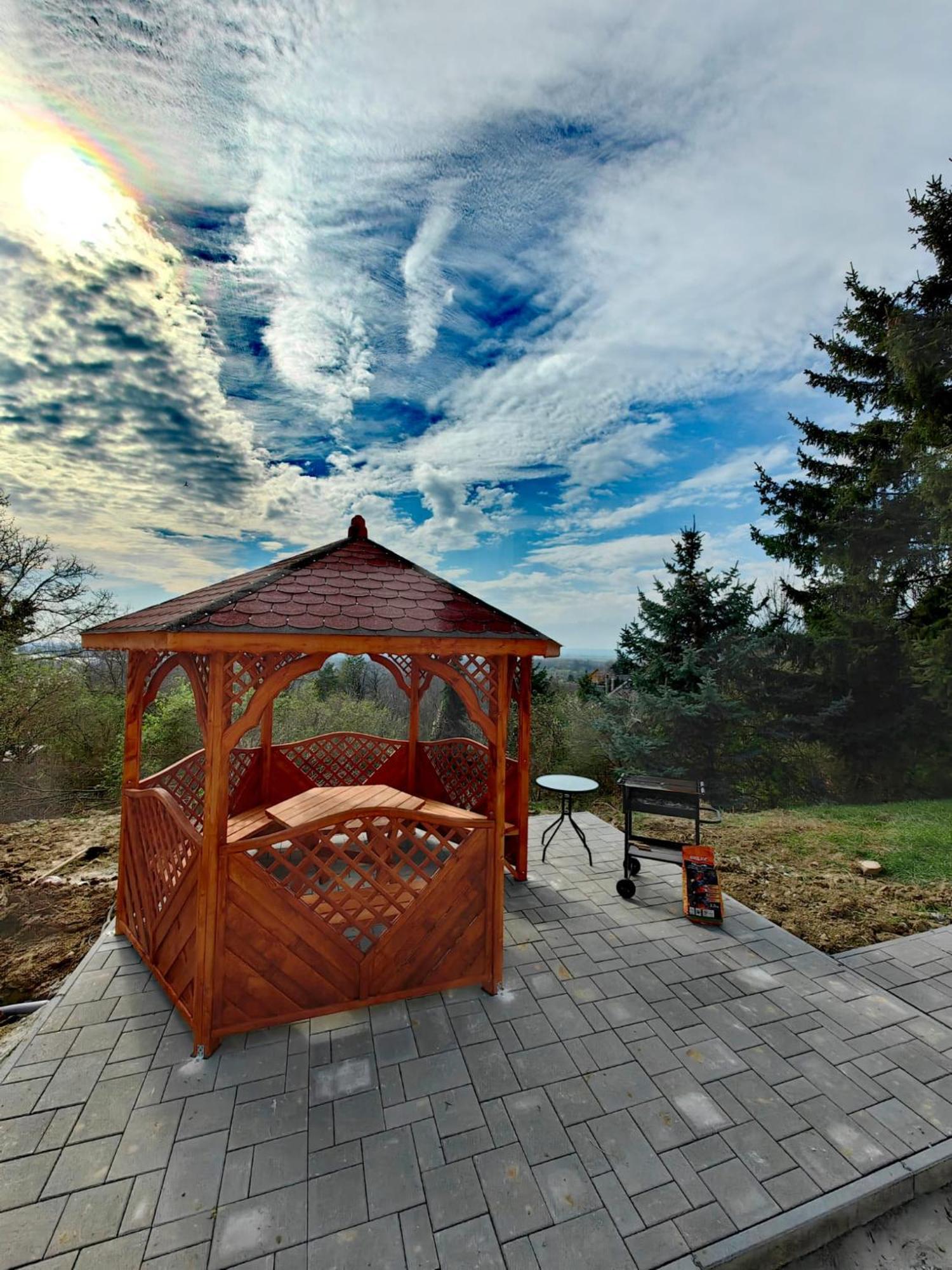 Sunset House Piestany Cervena Veza Appartement Banka Buitenkant foto